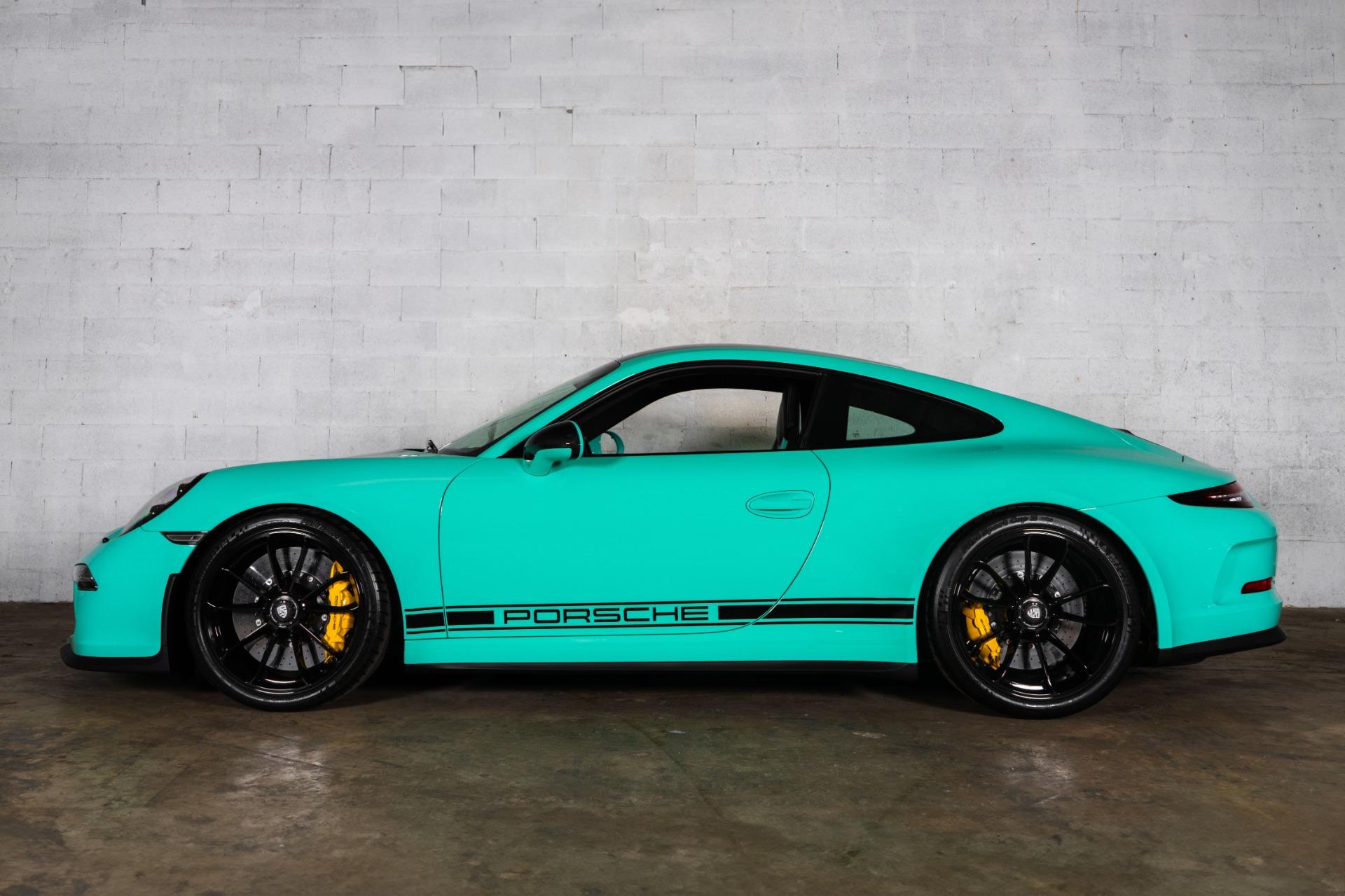 Used-2016-Porsche-911-R
